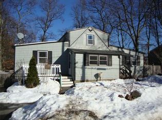 49 Rockefeller St, Randolph, MA 02368