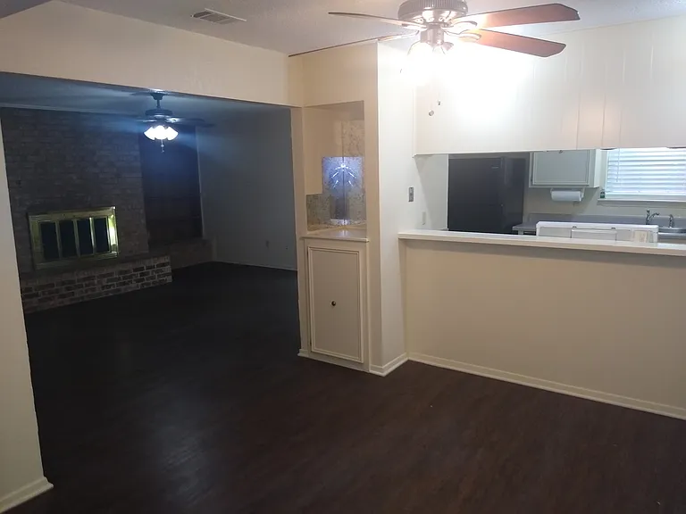 4127 Altamesa Blvd — Photo 10