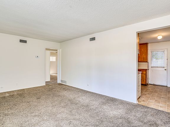 5th image of 69971 Sunny Ln