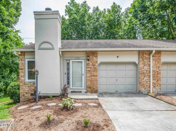 1728 Stone Hedge Dr, Knoxville, TN 37909
