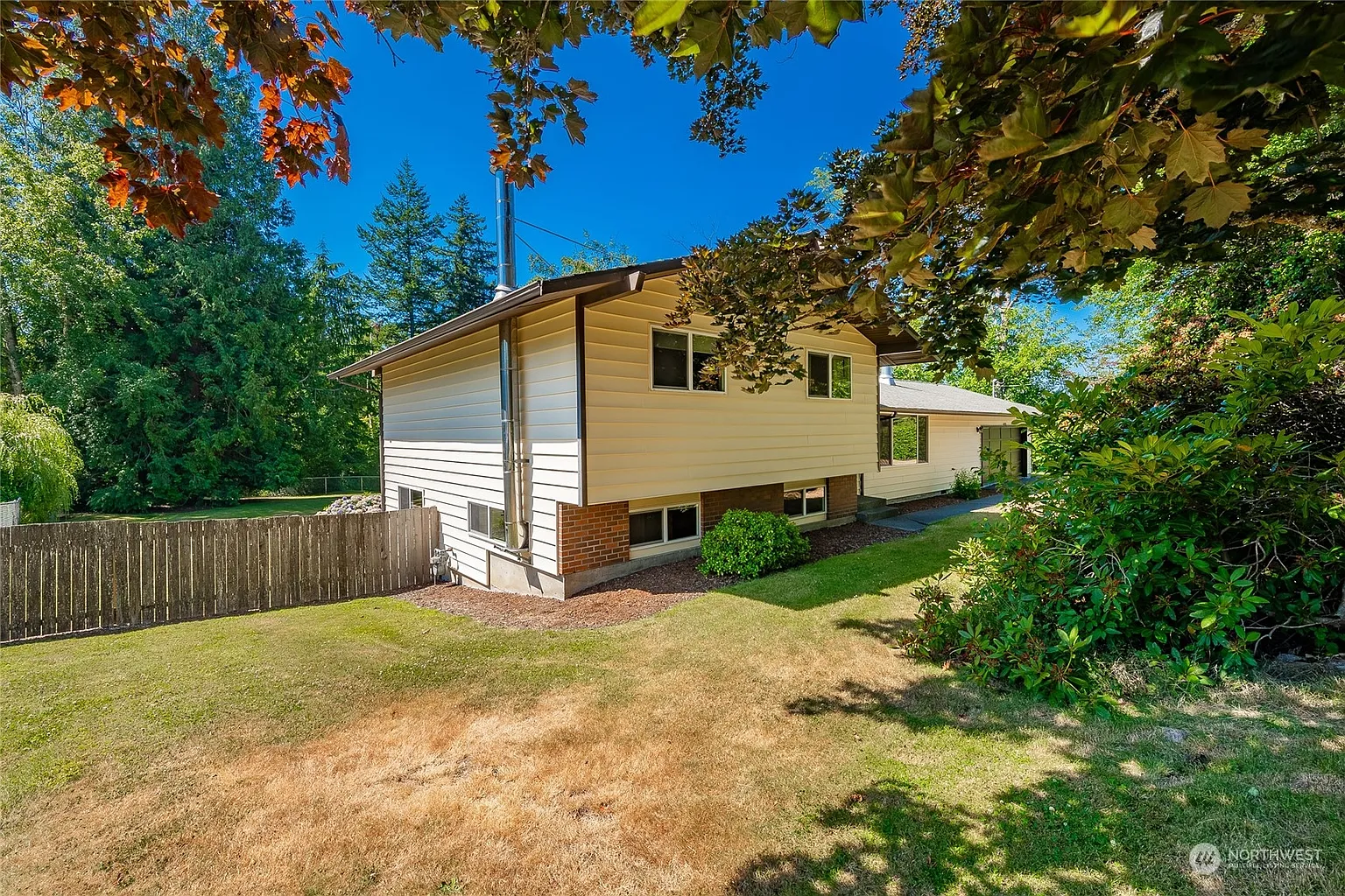 633 Trout Lake Drive photo 1