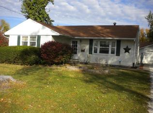 1106 W Walnut St, Jacksonville, IL 62650