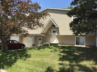 1513 Orchard Dr, Brookings, SD 57006