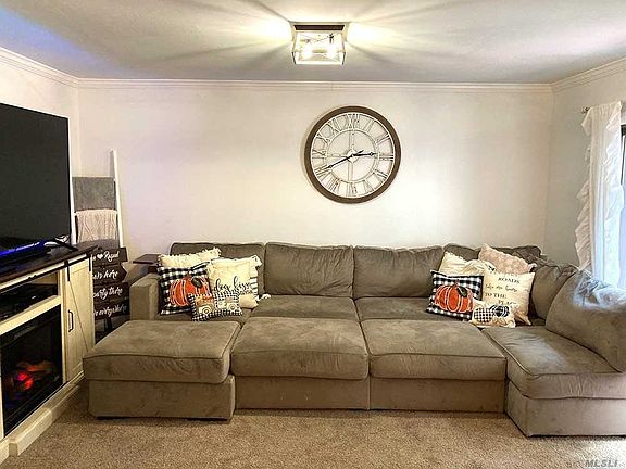 3rd image of 103 Richmond Blvd Unit 4A