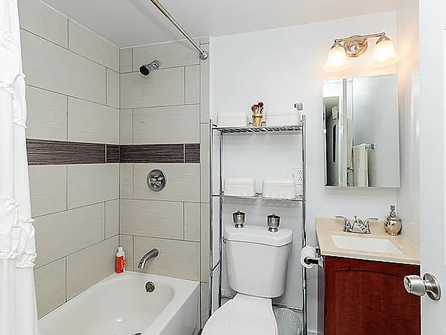 1834 W Wabansia Ave #1F — Photo 16