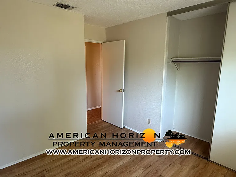 5332 Croxton Way — Photo 11