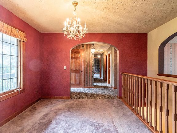 5th image of 11143 Brookview Ct