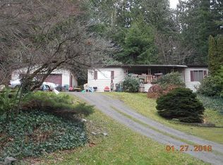 1502 Lake Dr, Camano Island, WA 98282