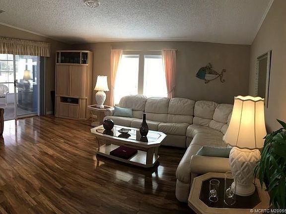 5th image of 14488 SW Golf Club Dr