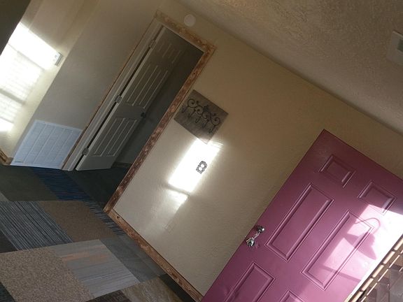 3rd image of 2111 E 9th St