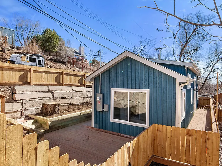 2436 W Kiowa St — Photo 8