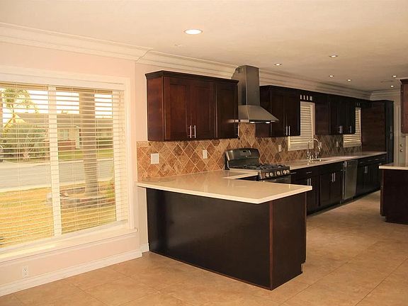 3rd image of 11662 Palmwood Dr