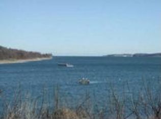 25 Bayside Rd, Quincy, MA 02171