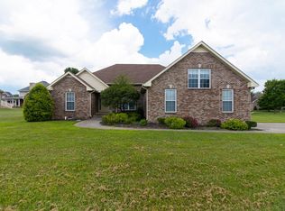 841 Woodstock Ct, Clarksville, TN 37040