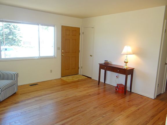 4th image of 2118 Capulin Dr
