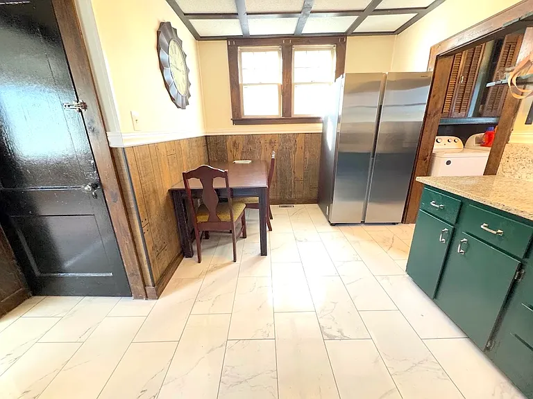 1209 Windsor Ave #5 — Photo 13