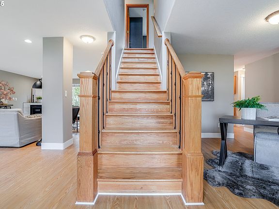 5th image of 1224 Alyssum Ave