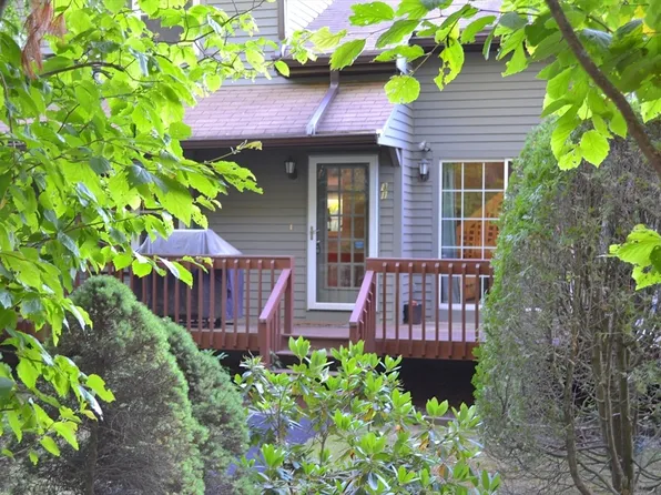 31 E Bluff Rd #31, Ashland, MA 01721