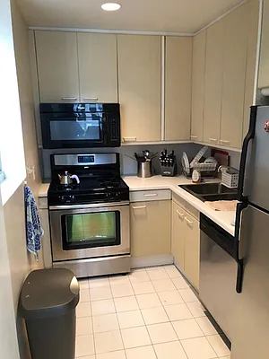 Rented by Starts New York Realty LLC | media 25