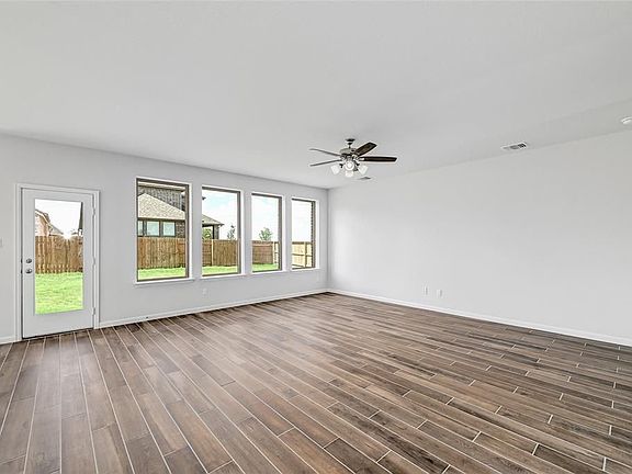 5th image of 2629 San Bautista Way