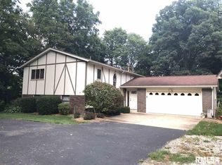 6 Timber Ln, Geneseo, IL 61254