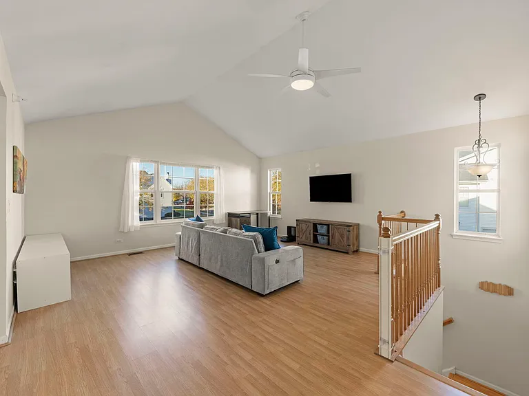 2513 Dickens Dr #2513 — Photo 2