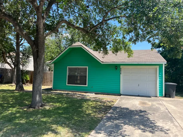 4815 Corian Oak Dr, Kirby, TX 78219