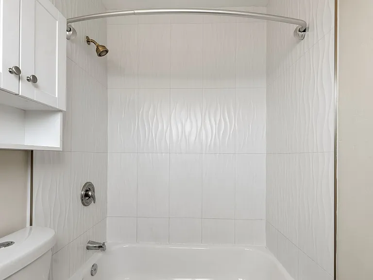 715 Cohasset — Photo 33