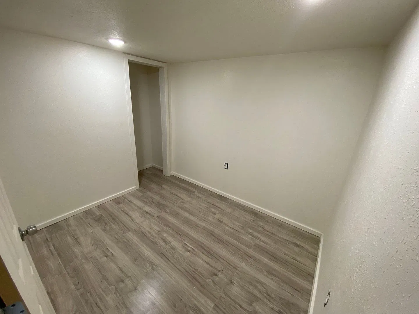 DH 2604 Avenue S — Photo 4
