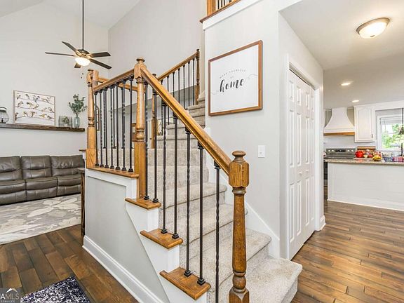 3rd image of 4646 Sherman Allen Way