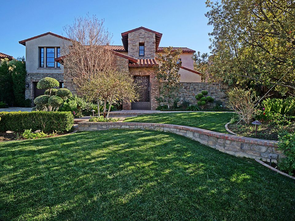 1st image of 25712 Shady Oak Ln
