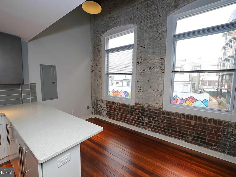3450 J St #207 — Photo 4