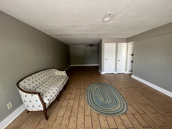 4th image of 3410 Harrison St #10