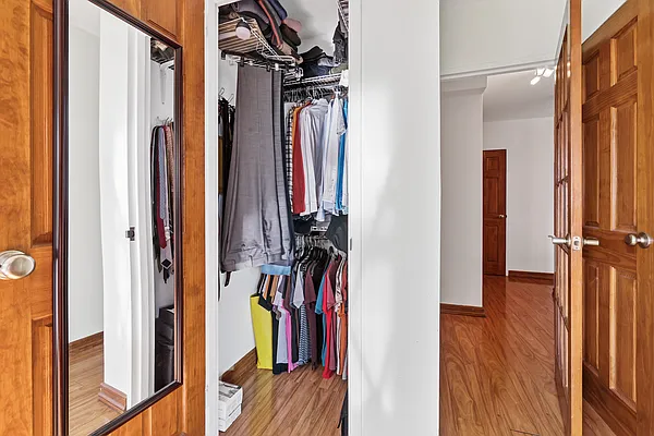 Sold by NYC Realty Brokers LLC | media 8