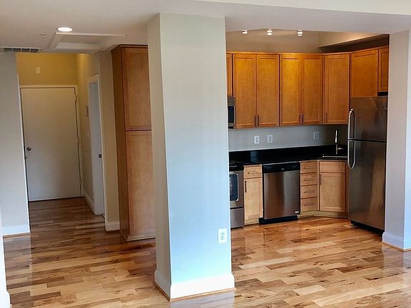 5th image of 1319 Park Rd NW APT 302