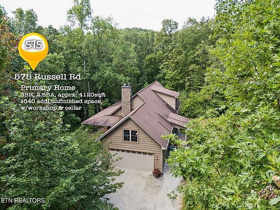 3rd image of 575 Russell Rd