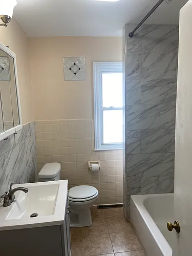 78 Lasalle Ave Photo 1