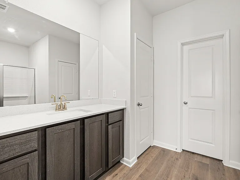 309 Julian Davis Dr — Photo 14