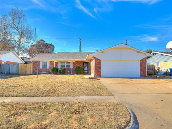 2921 Shadybrook Dr, Midwest City, OK 73110