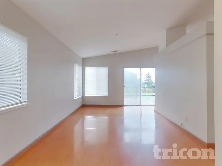 213 Jana Way — Photo 4