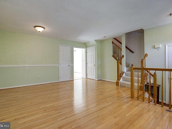 4th image of 14746 Grobie Pond Ln