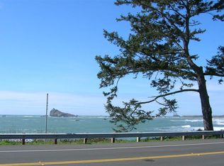 1955 S Pebble Beach Dr, Crescent City, CA