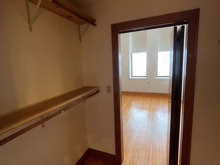 207 E Irving Ave #202 — Photo 12