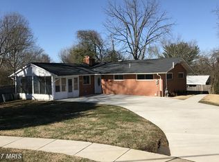 10002 Blackthorn Ct, Fairfax, VA 22030