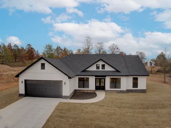 1025 Crrekwood Cir, Bauxite, AR 72011