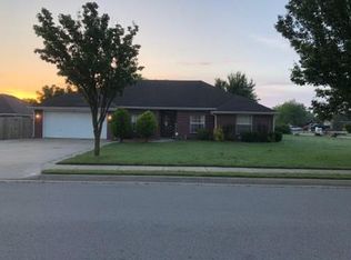 1775 Candy Apple St, Springdale, AR 72764