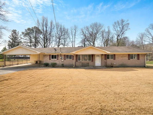 1109 Cavender Dr, Dalton, GA 30720