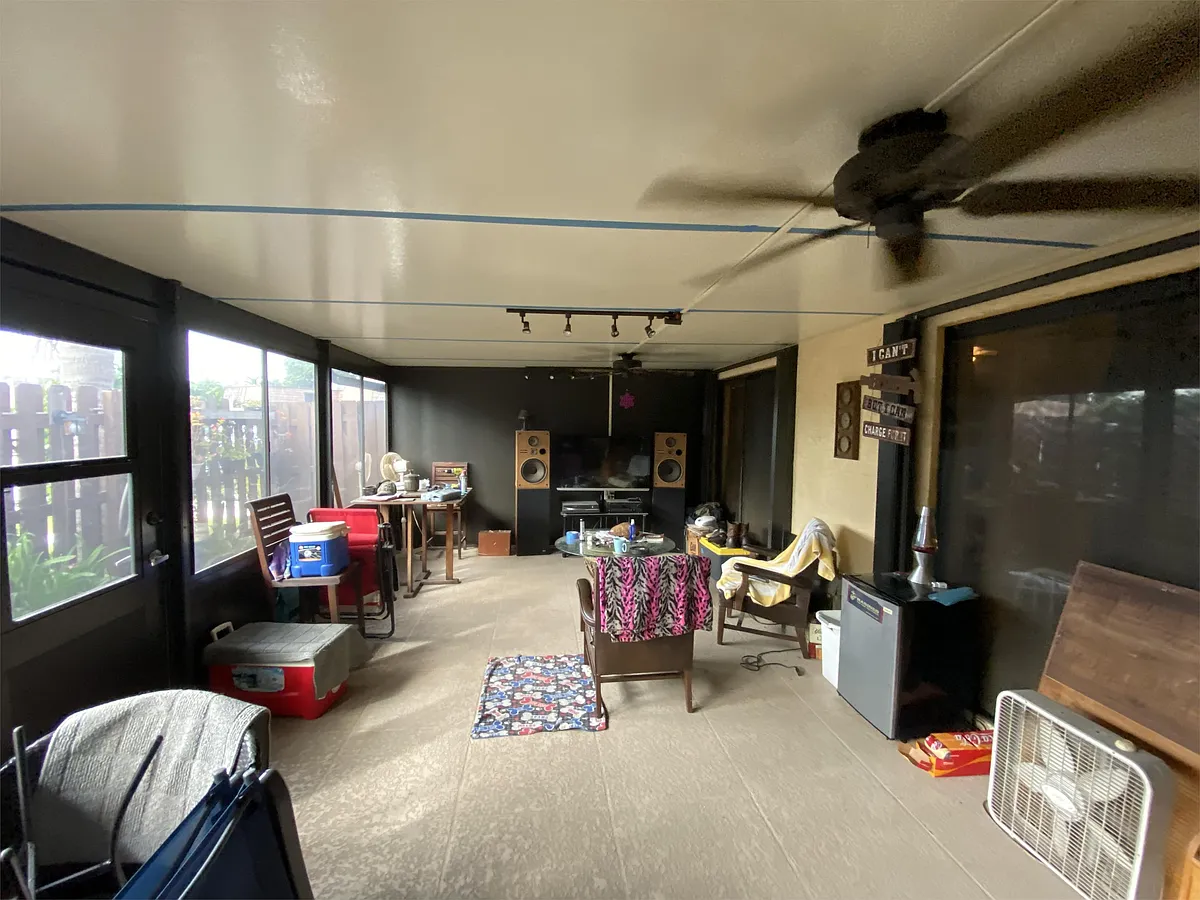 Building Photo - 1011 Springdale Cir #1