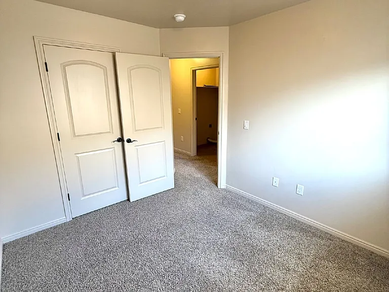 3419 S River Rd #53 — Photo 36