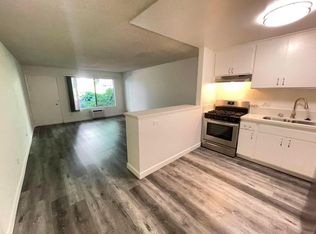 7541 Sepulveda Blvd #9, Van Nuys, CA 91405